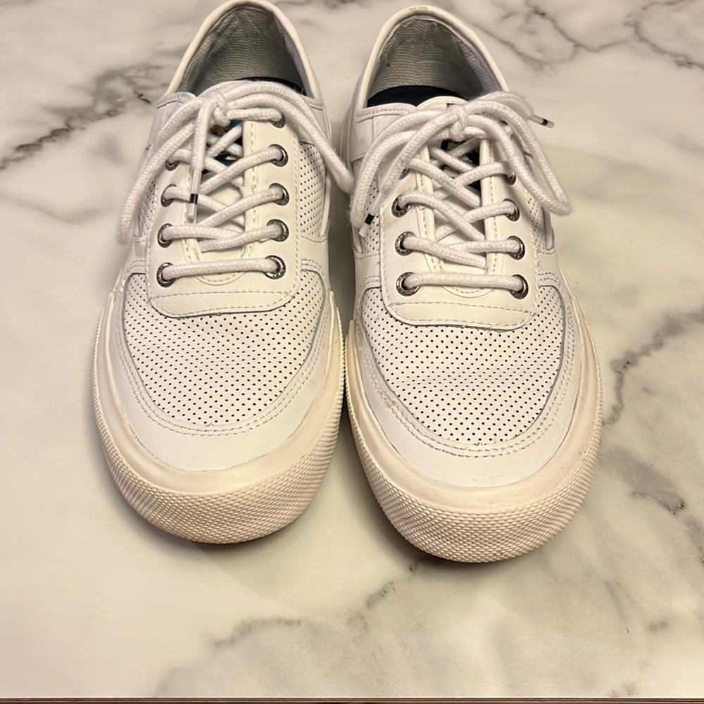 Men’s Sperry boat shoes